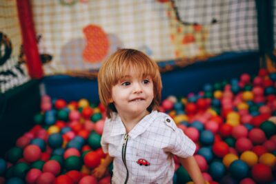 Crèche ou assistante maternelle : un tout-petit sur deux gardé, ce que révèle l’enquête Cnaf 2024